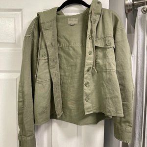 Lightweight, hooded shirt jacket